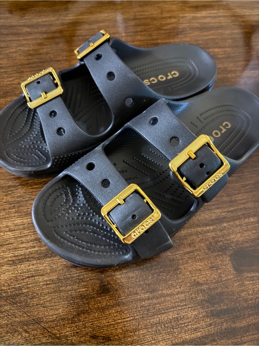 TikTok Viral Saturday Metallic Buckle Sandal CROCS Sandals Black with Gold - Picture 5 of 7